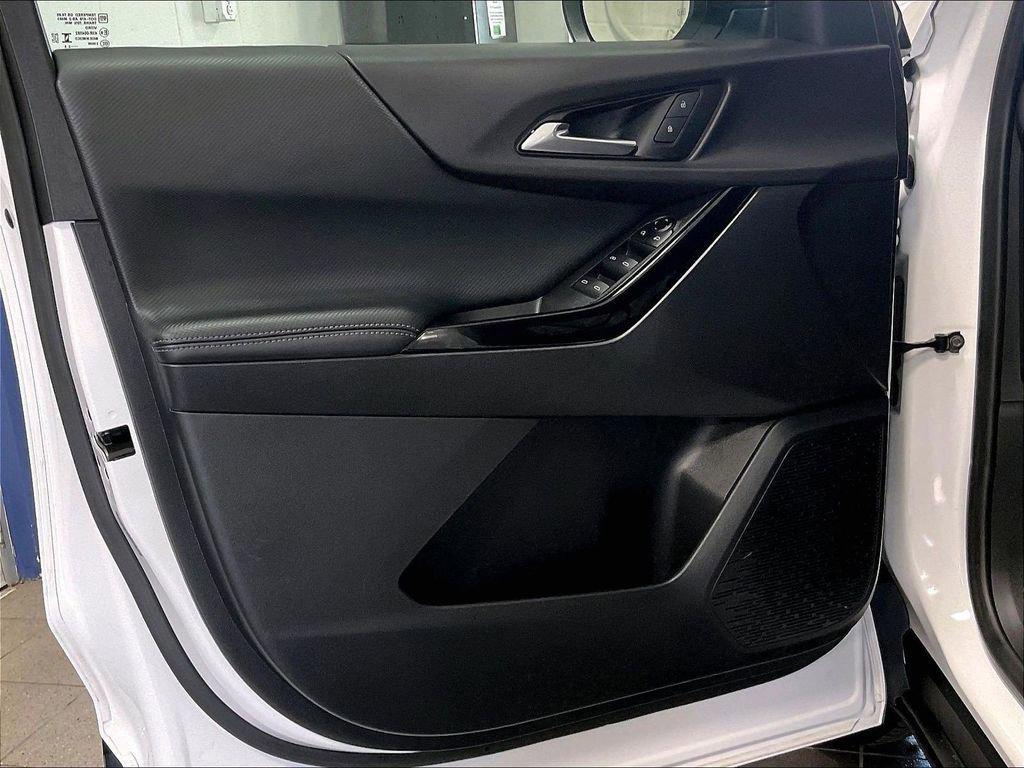 used 2025 Chevrolet Equinox car, priced at $26,228