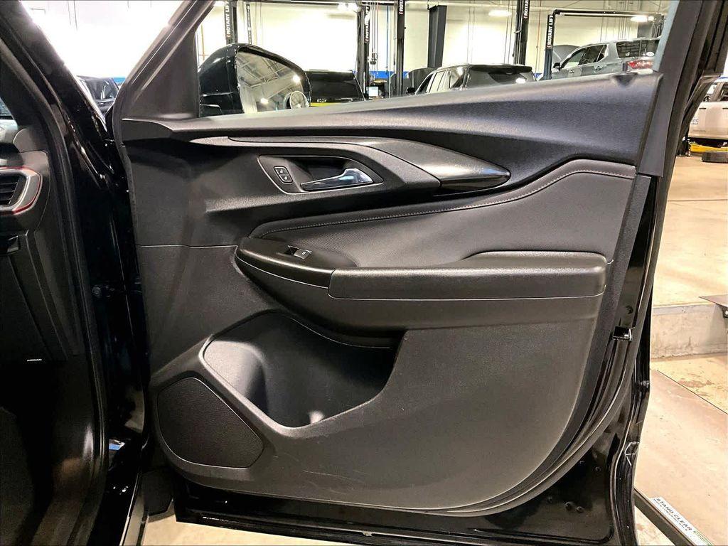 used 2023 Chevrolet TrailBlazer car, priced at $22,900