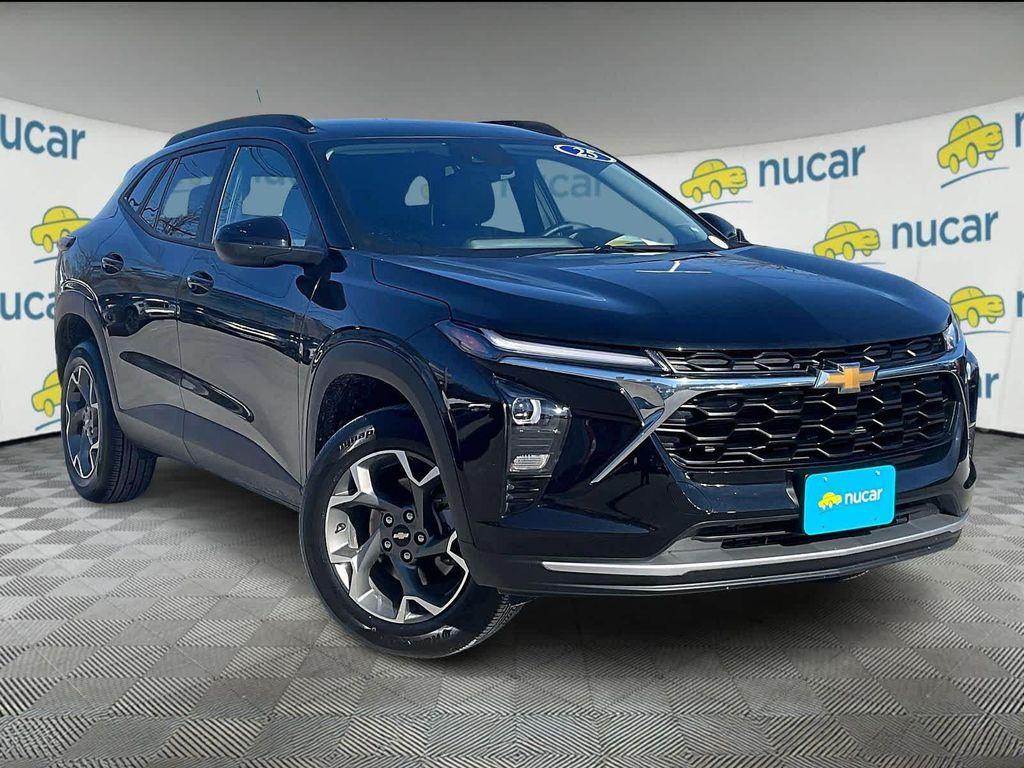 used 2025 Chevrolet Trax car, priced at $19,890