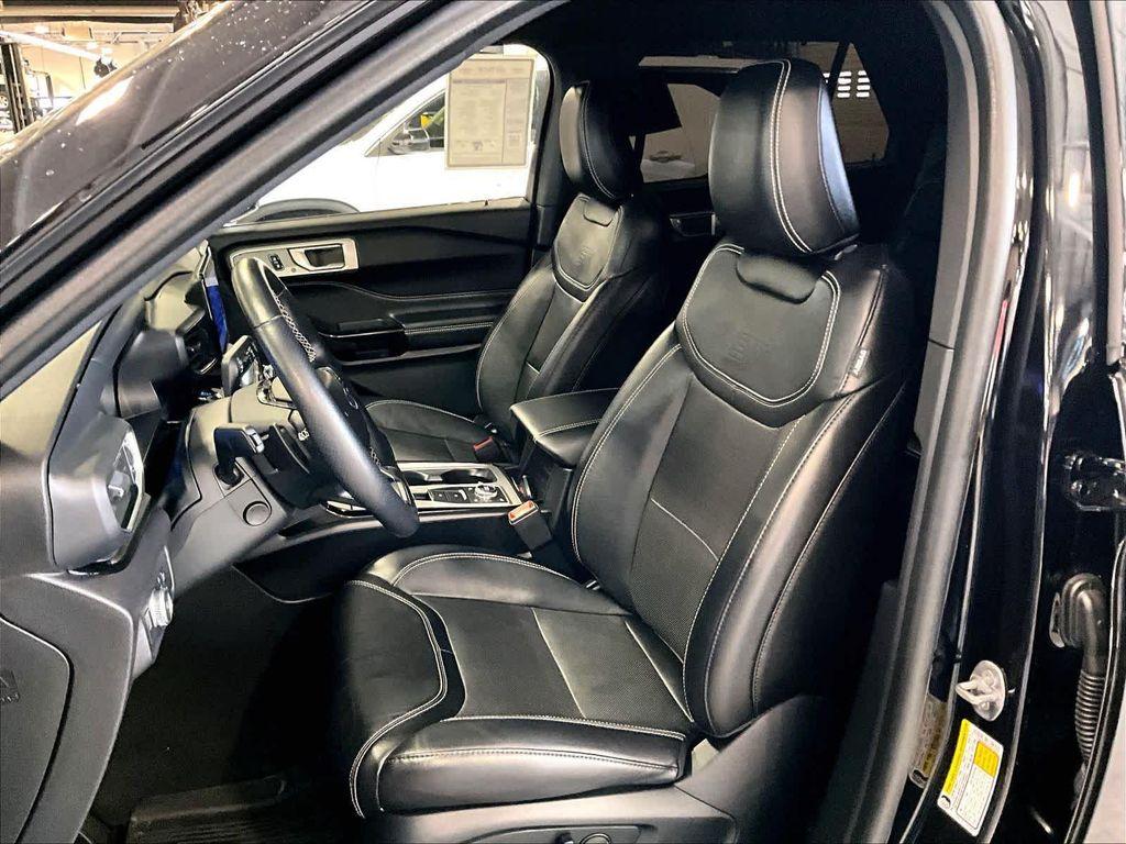 used 2022 Ford Explorer car, priced at $37,900