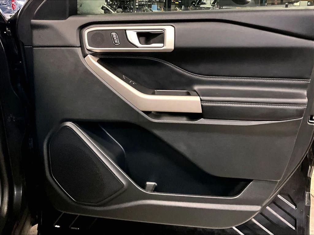 used 2022 Ford Explorer car, priced at $27,900