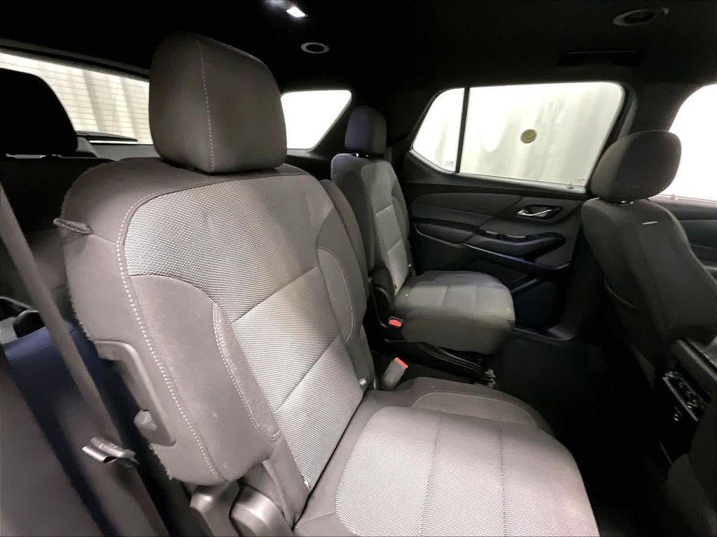 used 2023 Chevrolet Traverse car, priced at $28,200