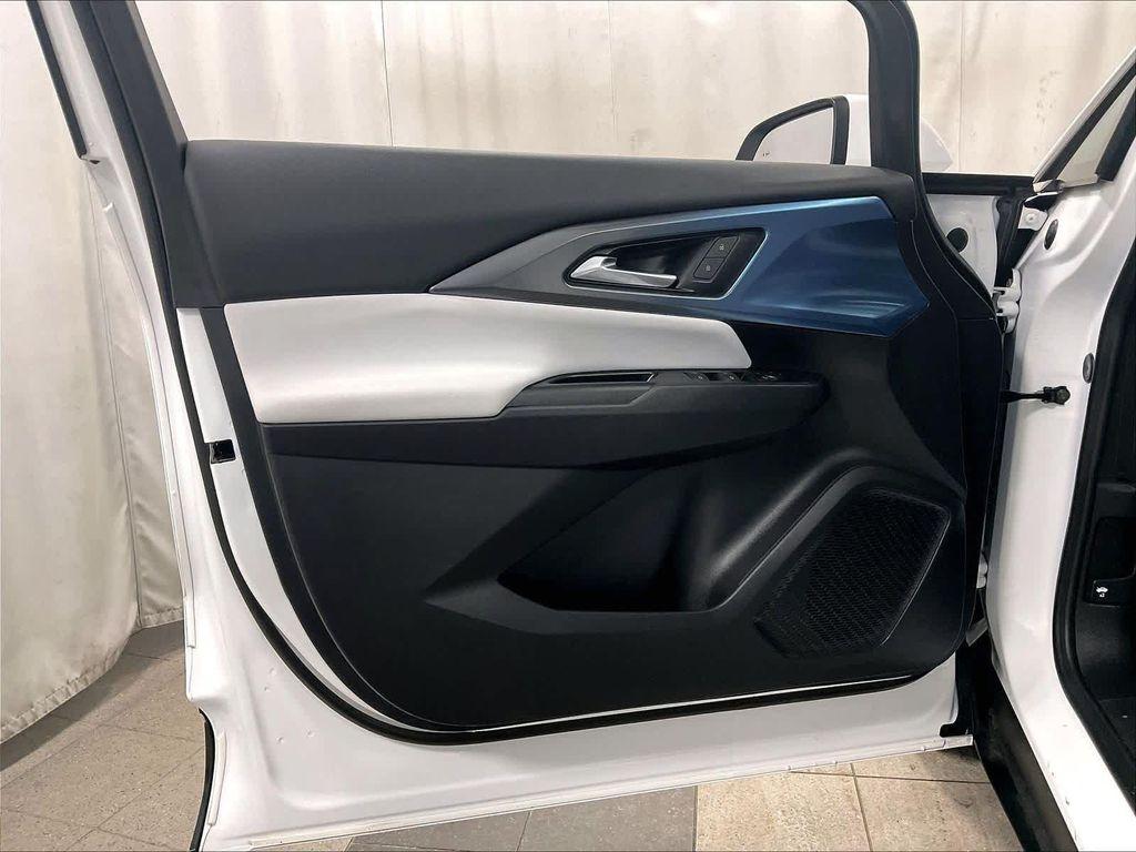 used 2024 Chevrolet Equinox EV car, priced at $21,900