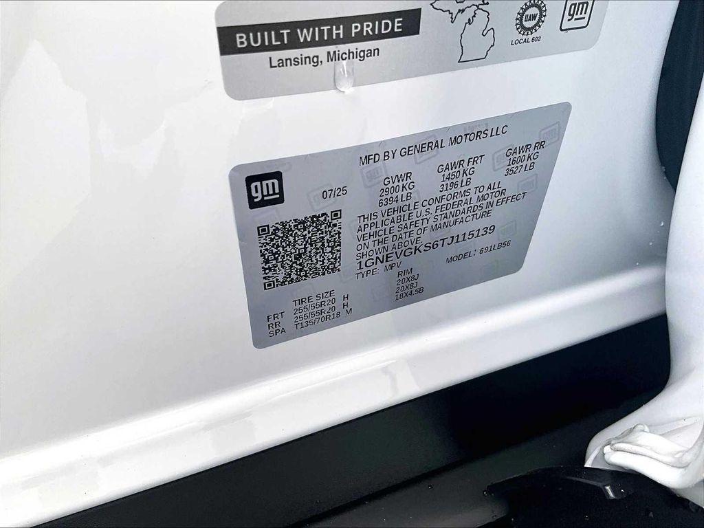 new 2026 Chevrolet Traverse car, priced at $47,025