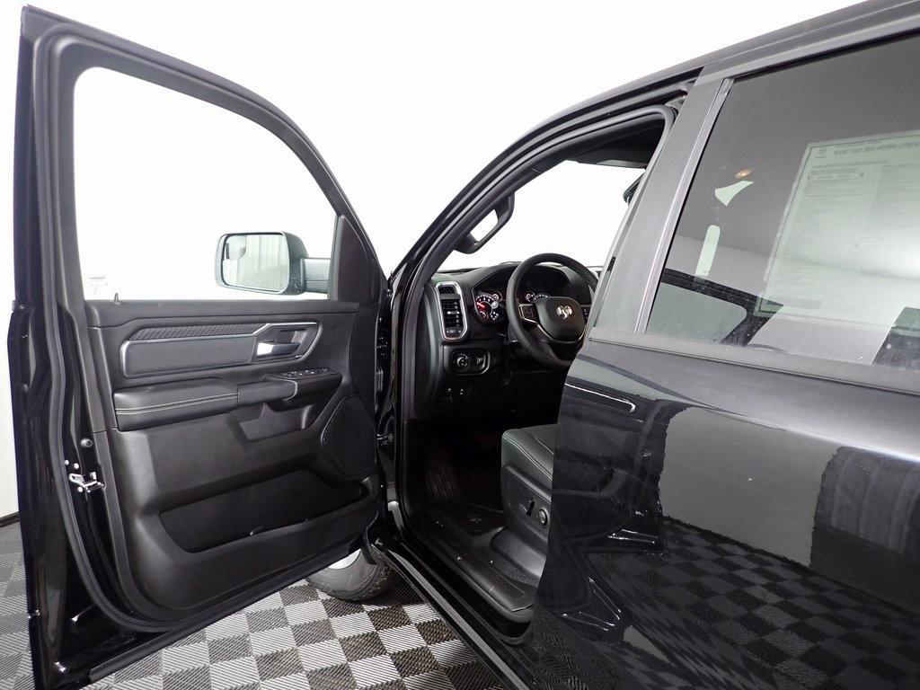 new 2025 Ram 1500 car, priced at $46,914