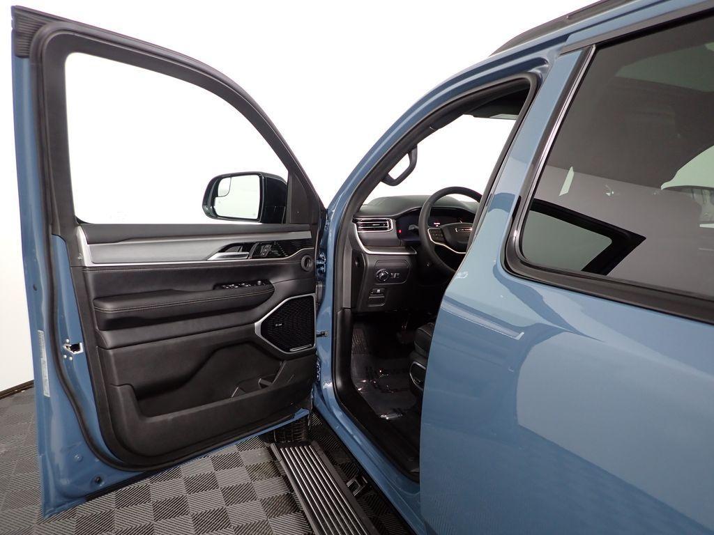 new 2026 Jeep Grand Wagoneer car, priced at $80,960