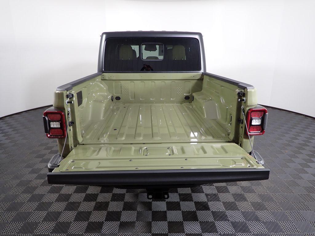 new 2026 Jeep Gladiator car, priced at $50,736