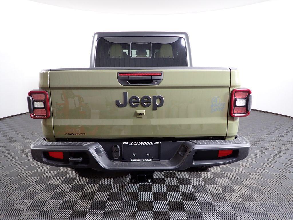 new 2026 Jeep Gladiator car, priced at $50,736