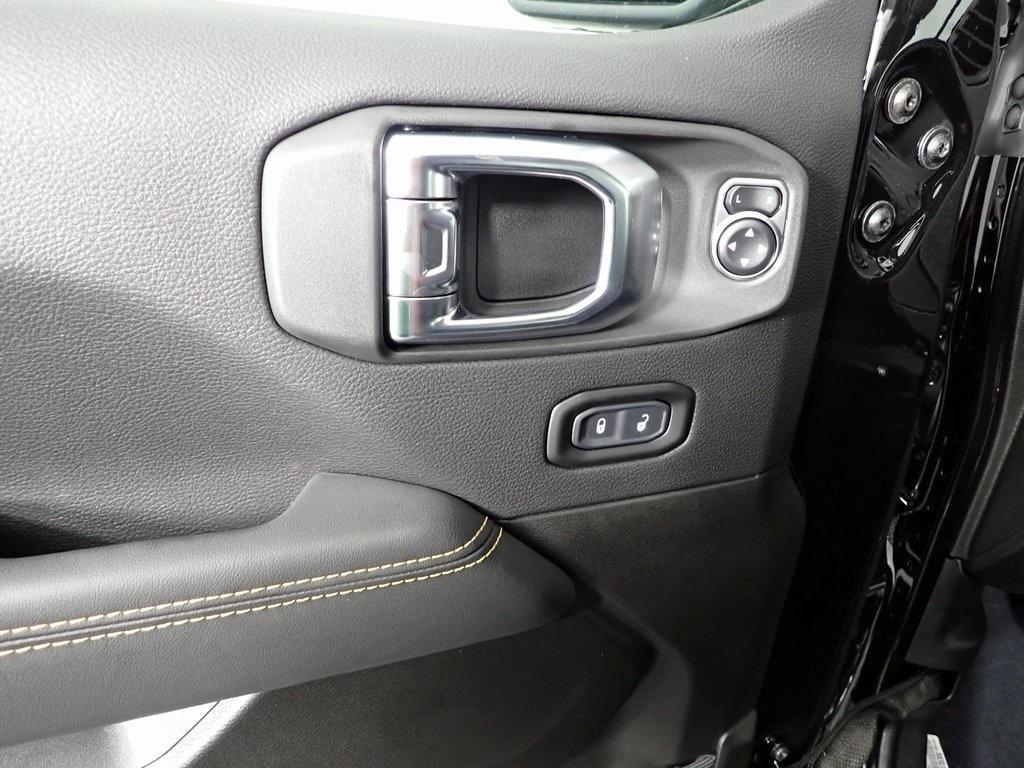 new 2025 Jeep Gladiator car, priced at $41,750