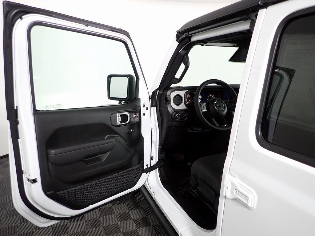 new 2026 Jeep Wrangler car, priced at $53,105