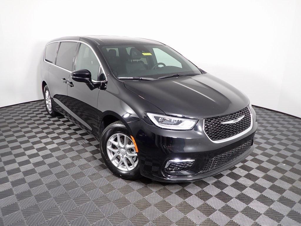 new 2025 Chrysler Pacifica car, priced at $43,000