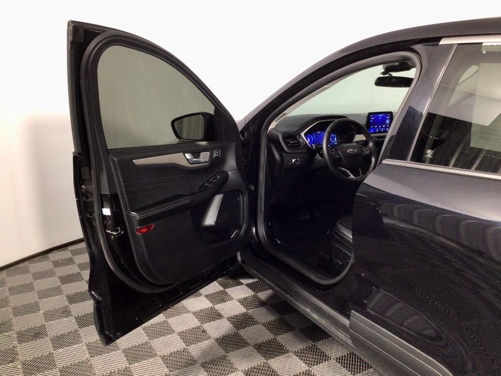 used 2022 Ford Escape PHEV car, priced at $18,000