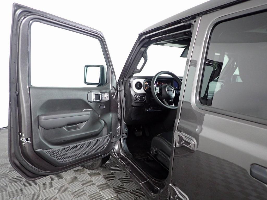 new 2025 Jeep Wrangler car, priced at $44,490