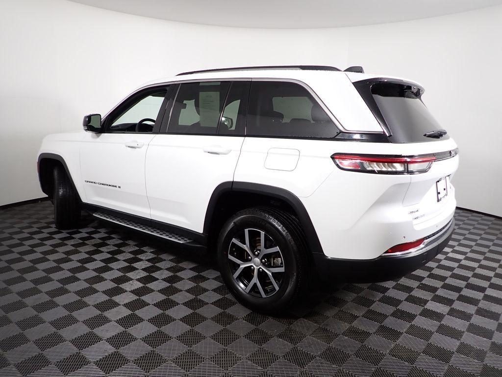 used 2023 Jeep Grand Cherokee car, priced at $31,927