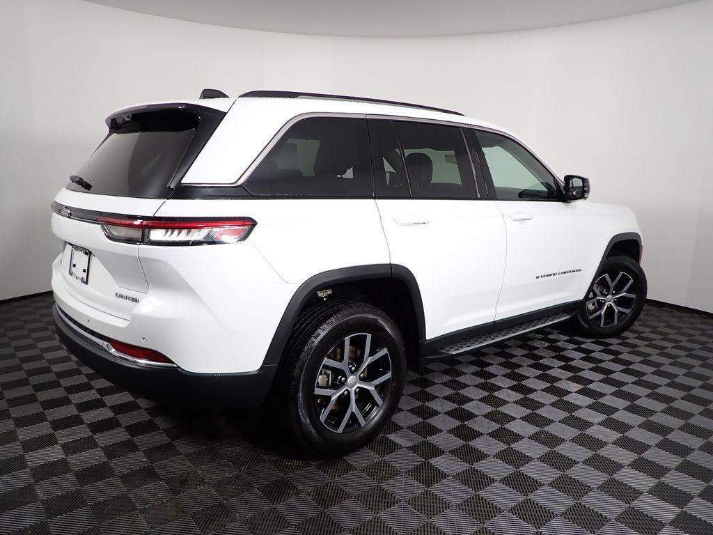 used 2023 Jeep Grand Cherokee car, priced at $31,927