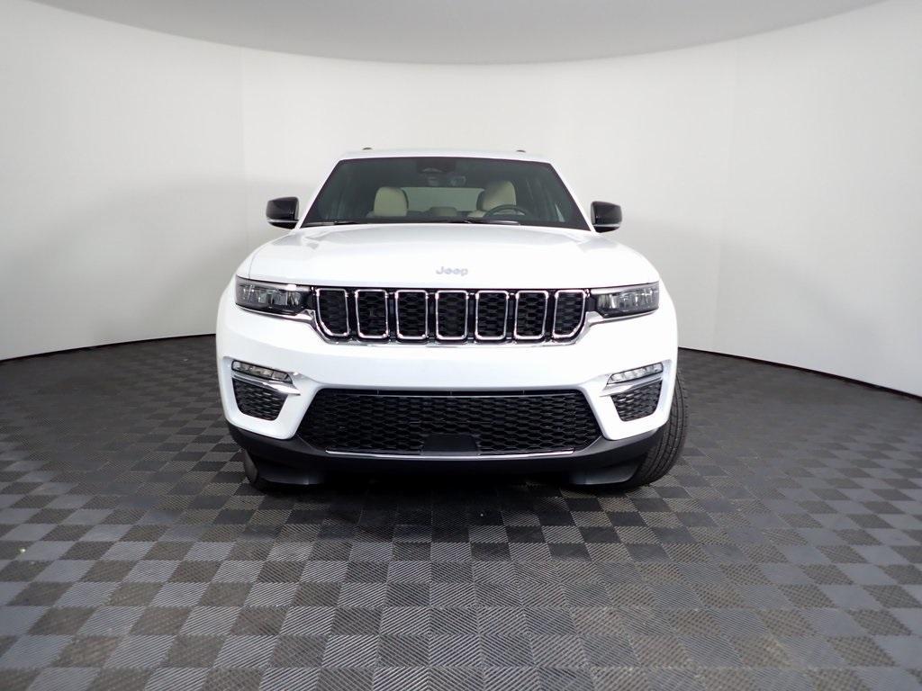 new 2025 Jeep Grand Cherokee car, priced at $40,206