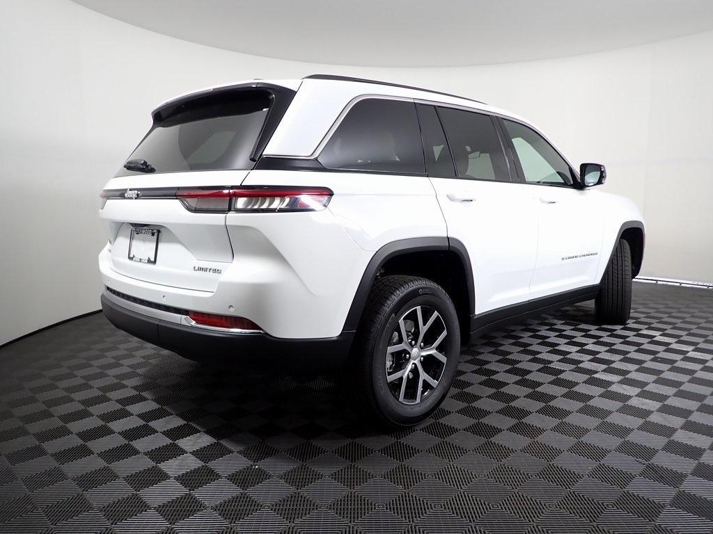 new 2025 Jeep Grand Cherokee car, priced at $40,206