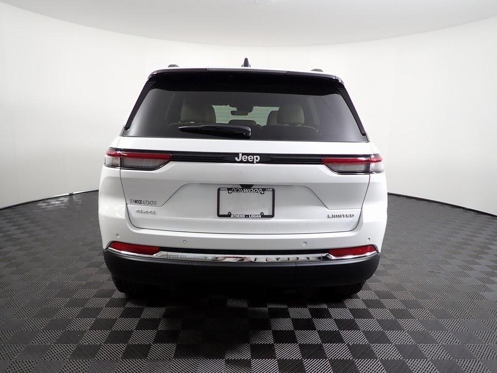 new 2025 Jeep Grand Cherokee car, priced at $40,206