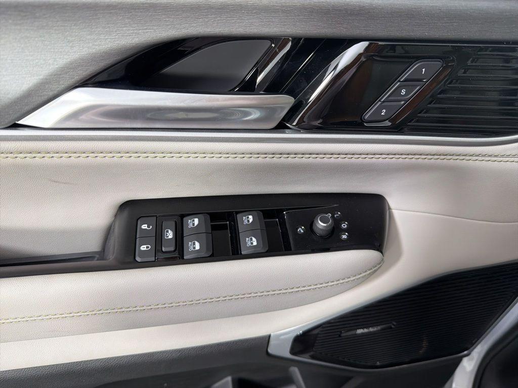 new 2026 Jeep Grand Wagoneer car, priced at $78,752