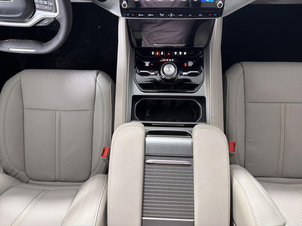 new 2026 Jeep Grand Wagoneer car, priced at $78,752
