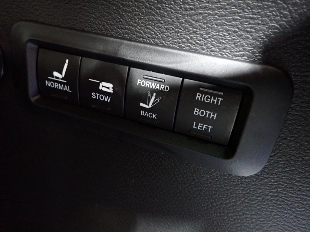 new 2026 Chrysler Pacifica car, priced at $53,535