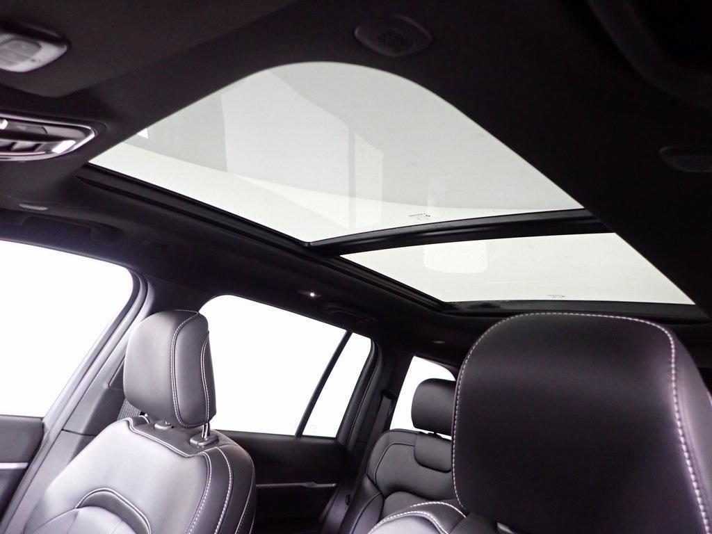 new 2025 Jeep Grand Cherokee car, priced at $48,847