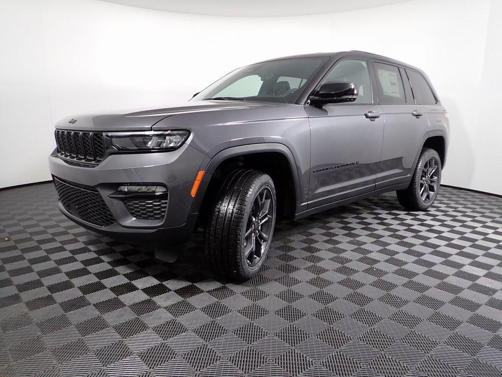 new 2025 Jeep Grand Cherokee car, priced at $48,847