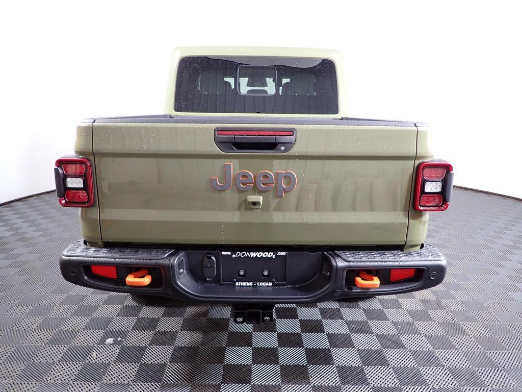 new 2026 Jeep Gladiator car, priced at $54,388