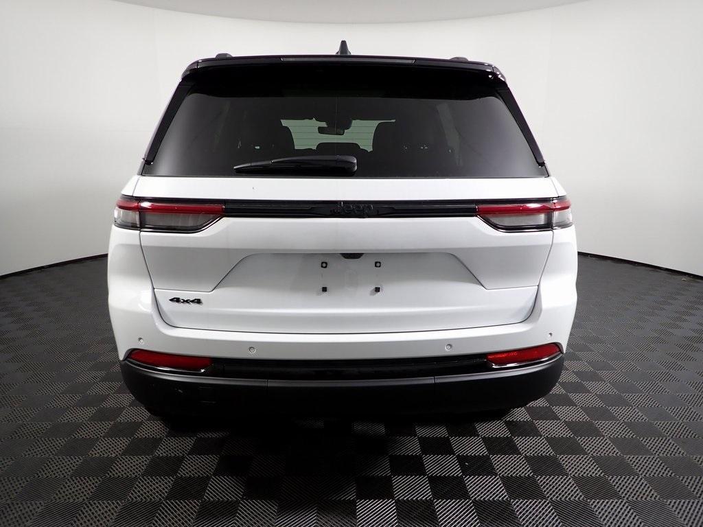 new 2025 Jeep Grand Cherokee car, priced at $48,217