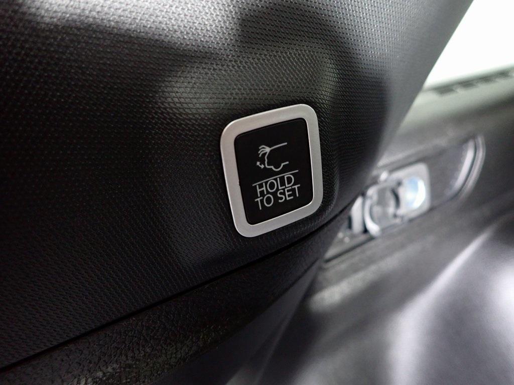 new 2025 Jeep Grand Cherokee car, priced at $41,638