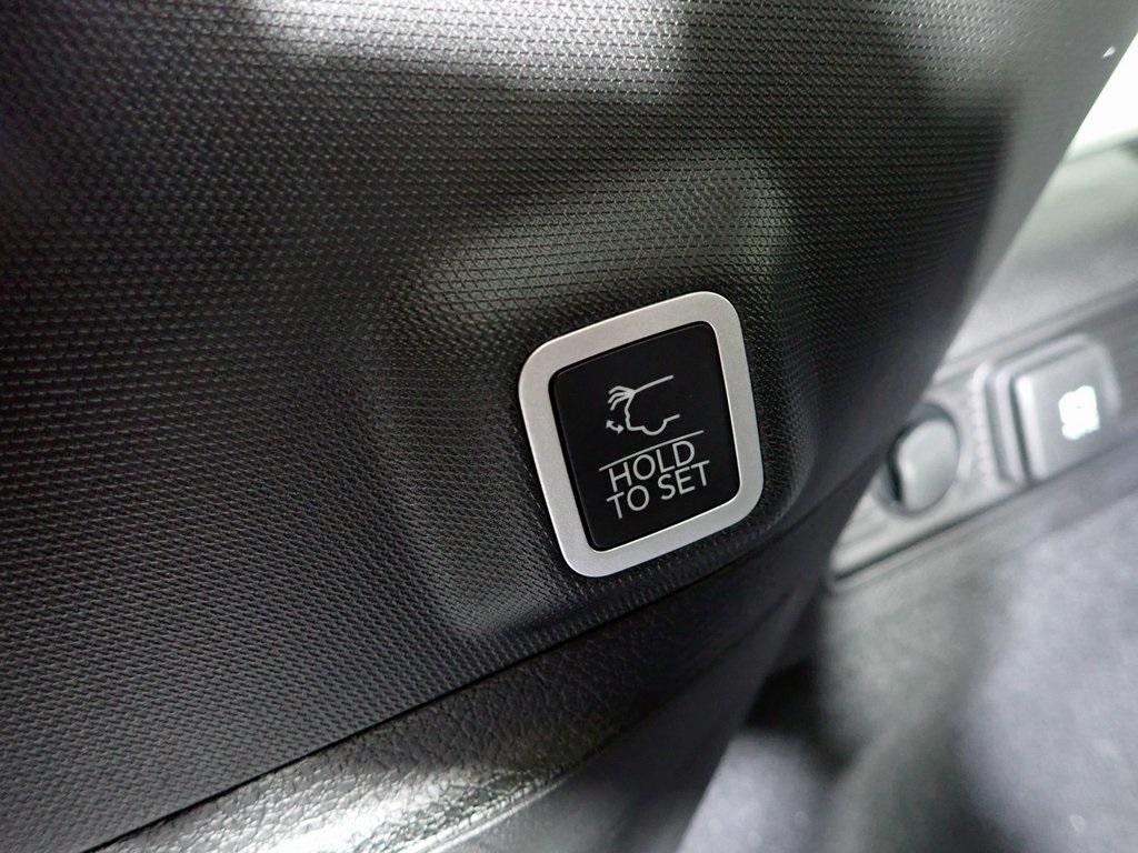 new 2025 Jeep Grand Cherokee car, priced at $58,371