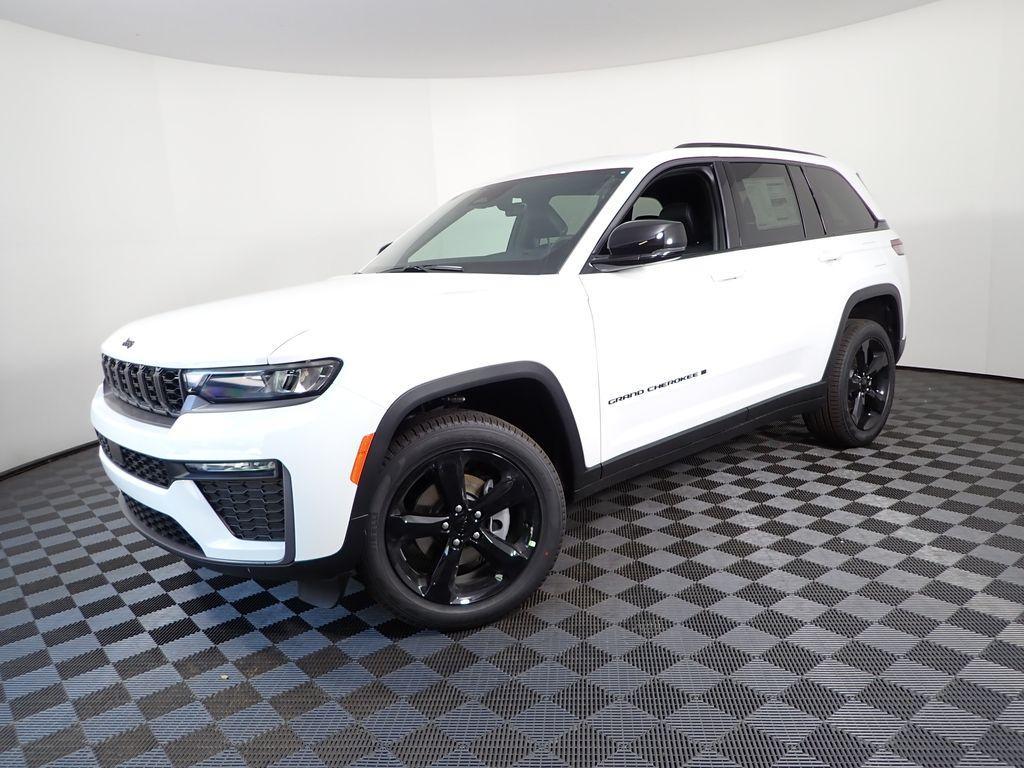 new 2026 Jeep Grand Cherokee car, priced at $43,123