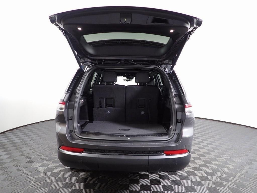 new 2025 Jeep Grand Cherokee L car, priced at $43,189