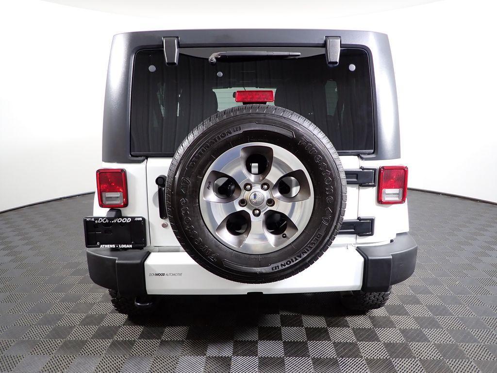 used 2016 Jeep Wrangler Unlimited car, priced at $18,883