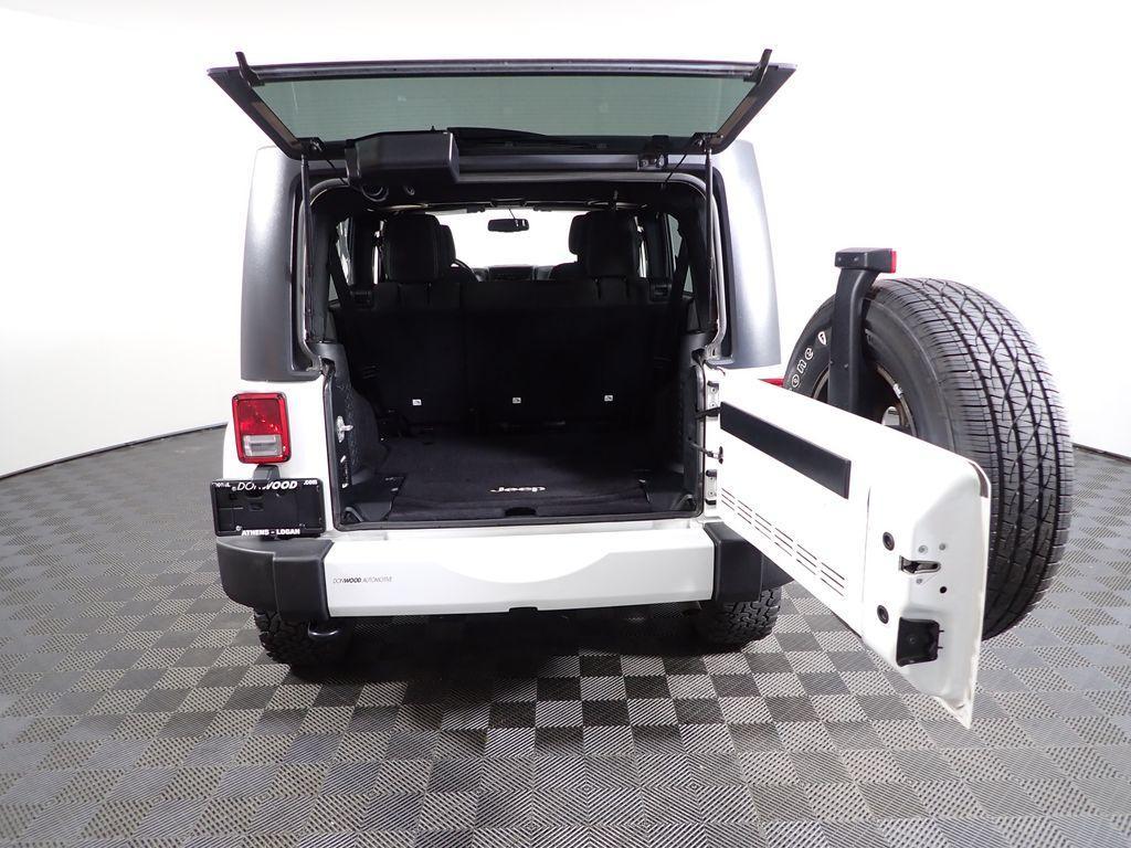 used 2016 Jeep Wrangler Unlimited car, priced at $18,883