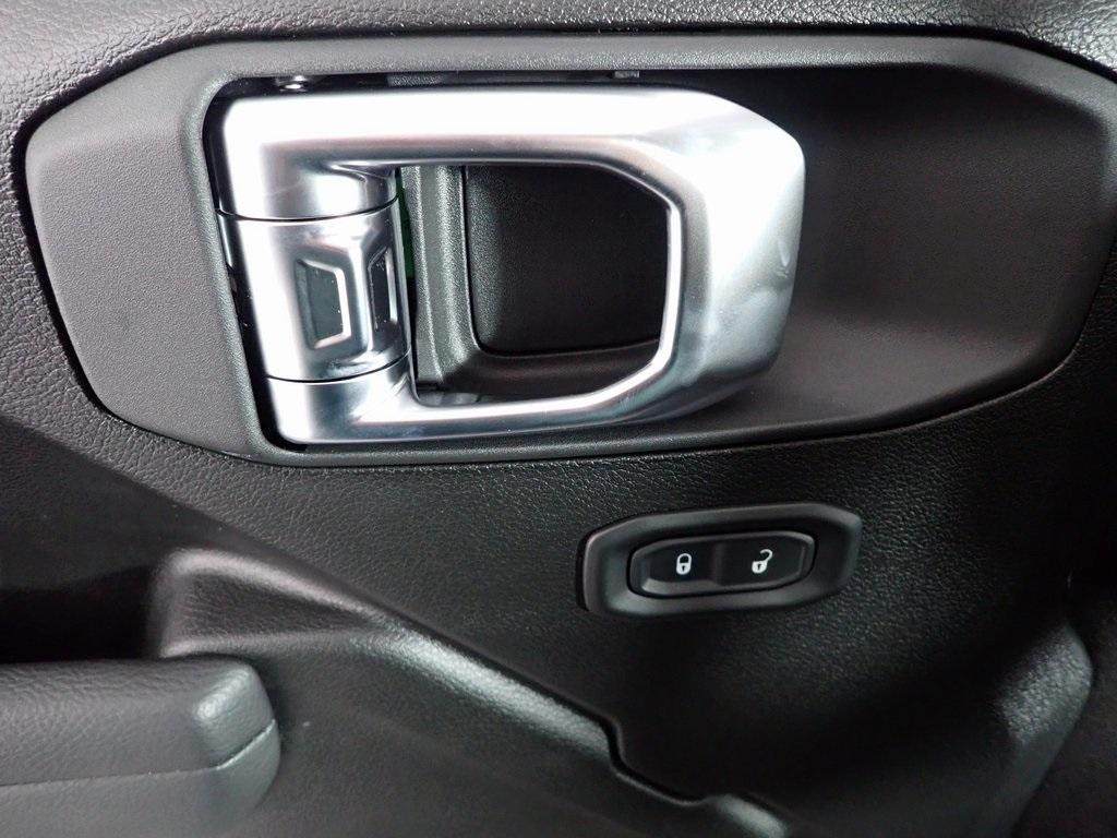 new 2026 Jeep Wrangler car, priced at $41,375