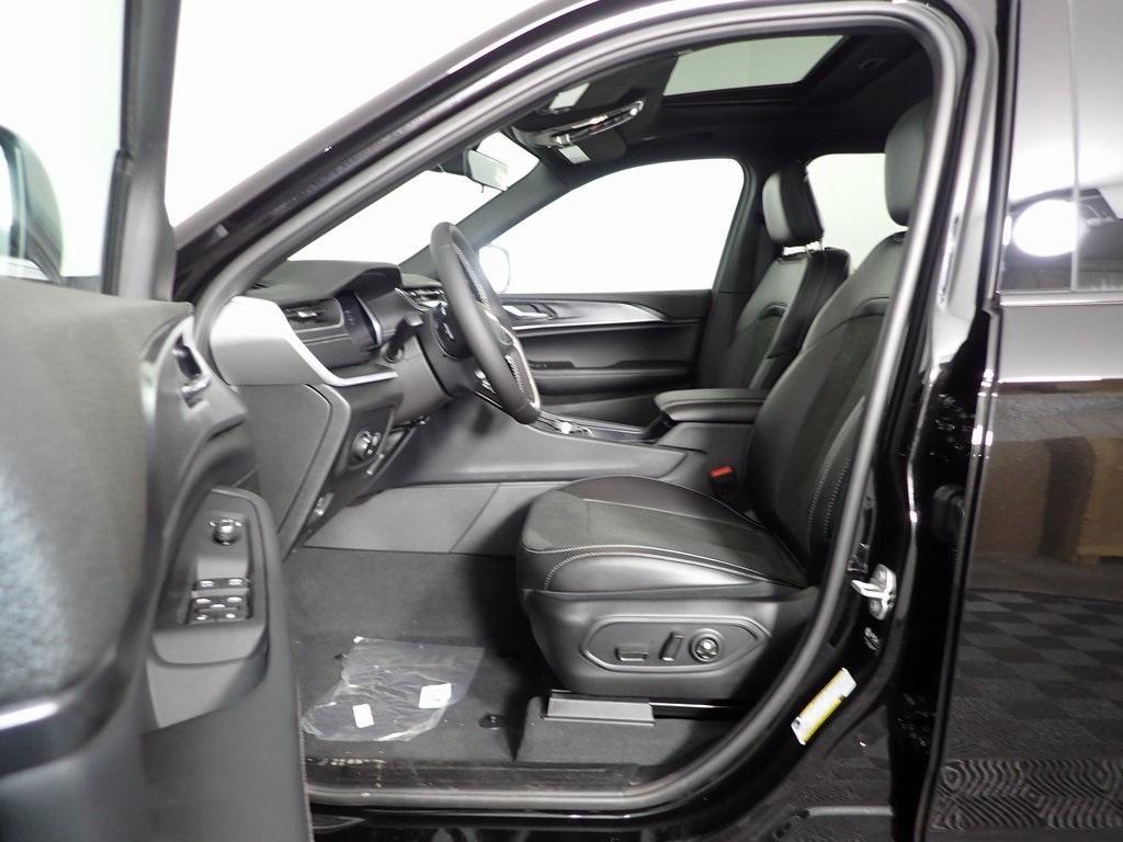 new 2025 Jeep Grand Cherokee L car, priced at $40,750