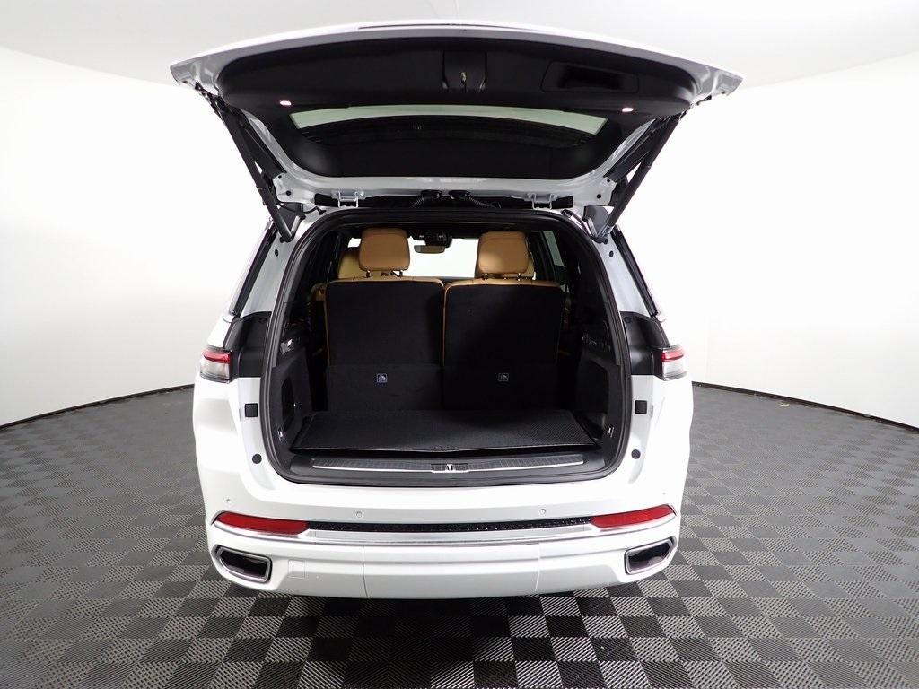 new 2025 Jeep Grand Cherokee L car, priced at $60,081