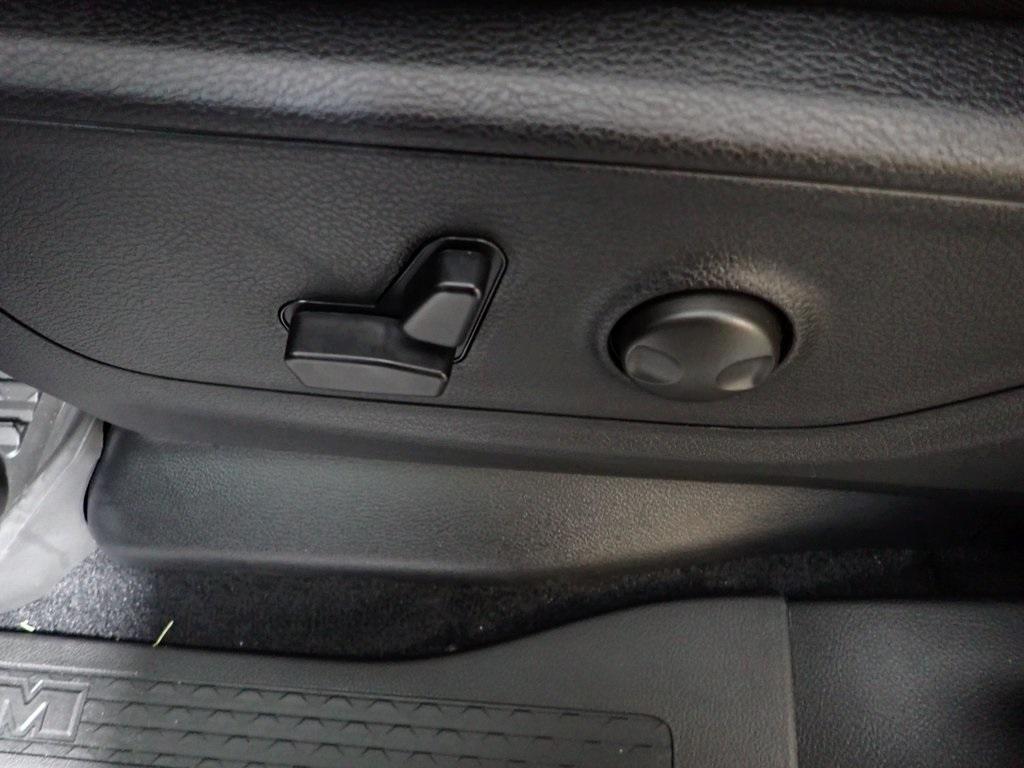 new 2025 Ram 1500 car, priced at $46,199