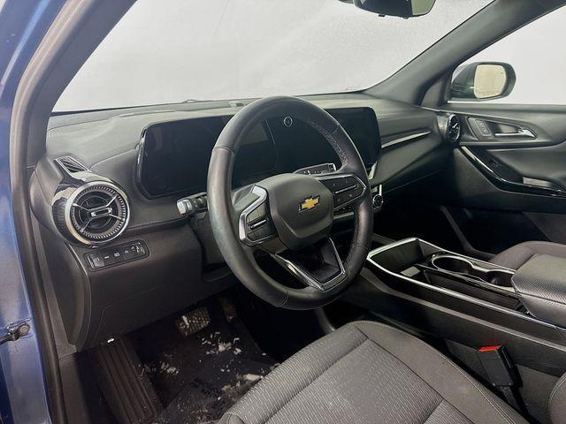 used 2025 Chevrolet Equinox car, priced at $24,400