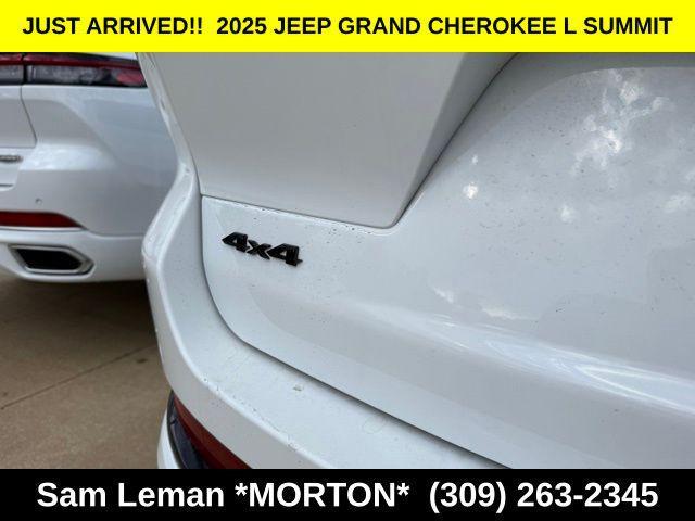 new 2025 Jeep Grand Cherokee L car, priced at $57,985