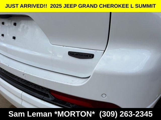 new 2025 Jeep Grand Cherokee L car, priced at $57,985