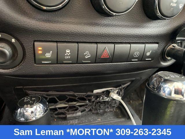 used 2015 Jeep Wrangler Unlimited car, priced at $14,995