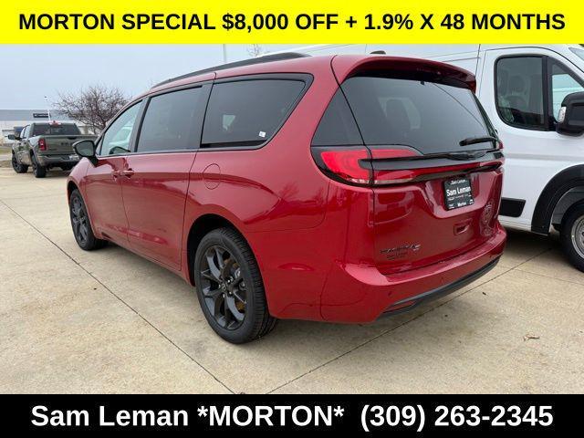 new 2026 Chrysler Pacifica car, priced at $45,632