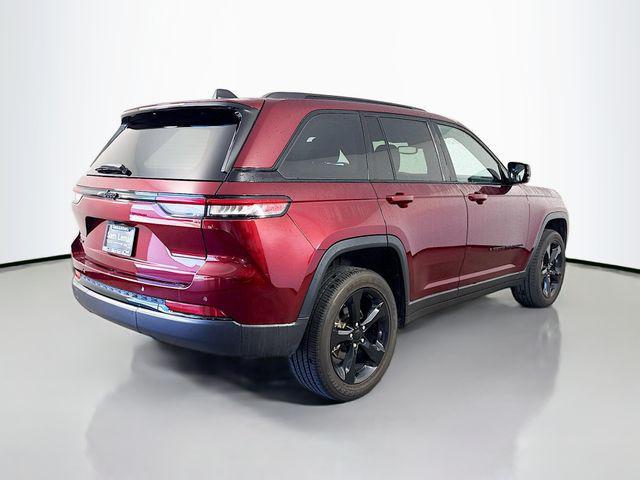 used 2024 Jeep Grand Cherokee car, priced at $31,406