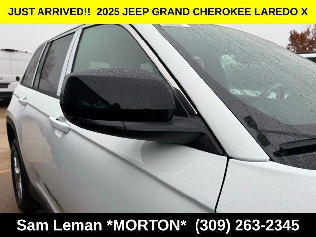 new 2025 Jeep Grand Cherokee car, priced at $36,075