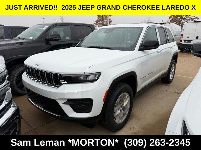 new 2025 Jeep Grand Cherokee car, priced at $36,075