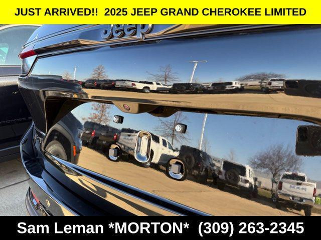 new 2025 Jeep Grand Cherokee car, priced at $44,735