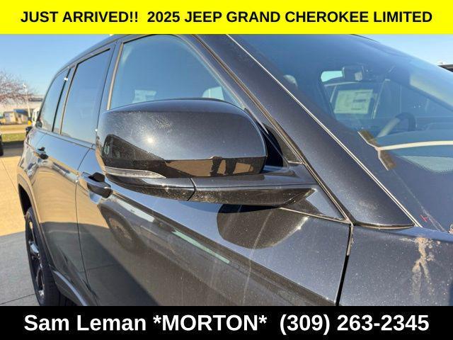 new 2025 Jeep Grand Cherokee car, priced at $44,735