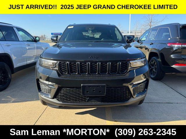 new 2025 Jeep Grand Cherokee car, priced at $44,735